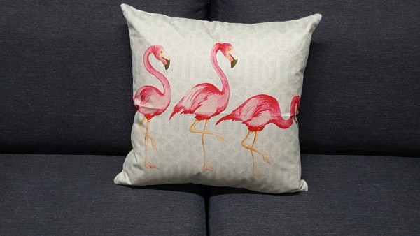 Decorative pillow with 3 flamingos