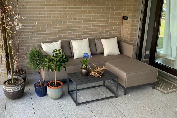 Alenia garden lounge set in sand brown