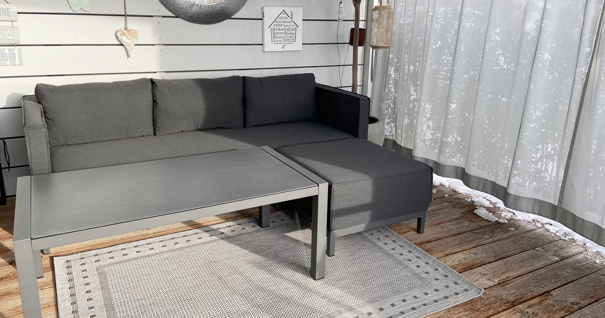 Lounge Gartenmöbel sind in verschiedenen Varianten erhältlich